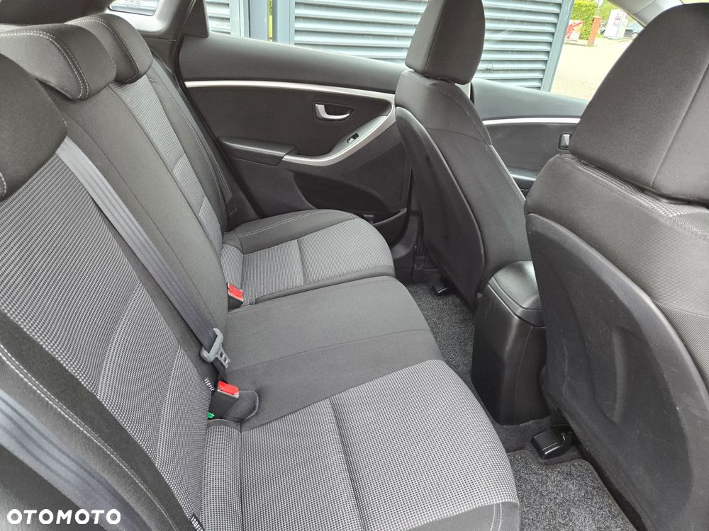 Hyundai i30 - 19
