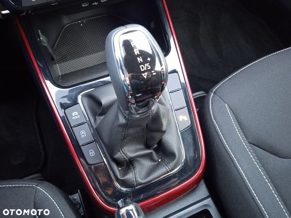 Skoda Fabia 1.0 TSI Monte Carlo DSG - 25