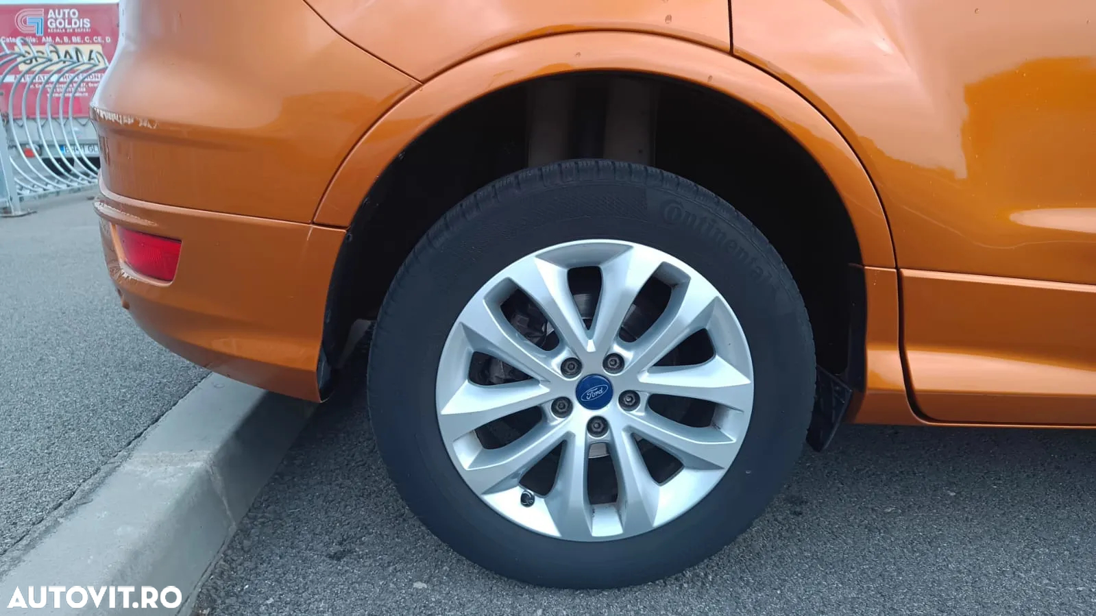 Ford Kuga 2.0 TDCi Powershift 4WD Titanium - 9