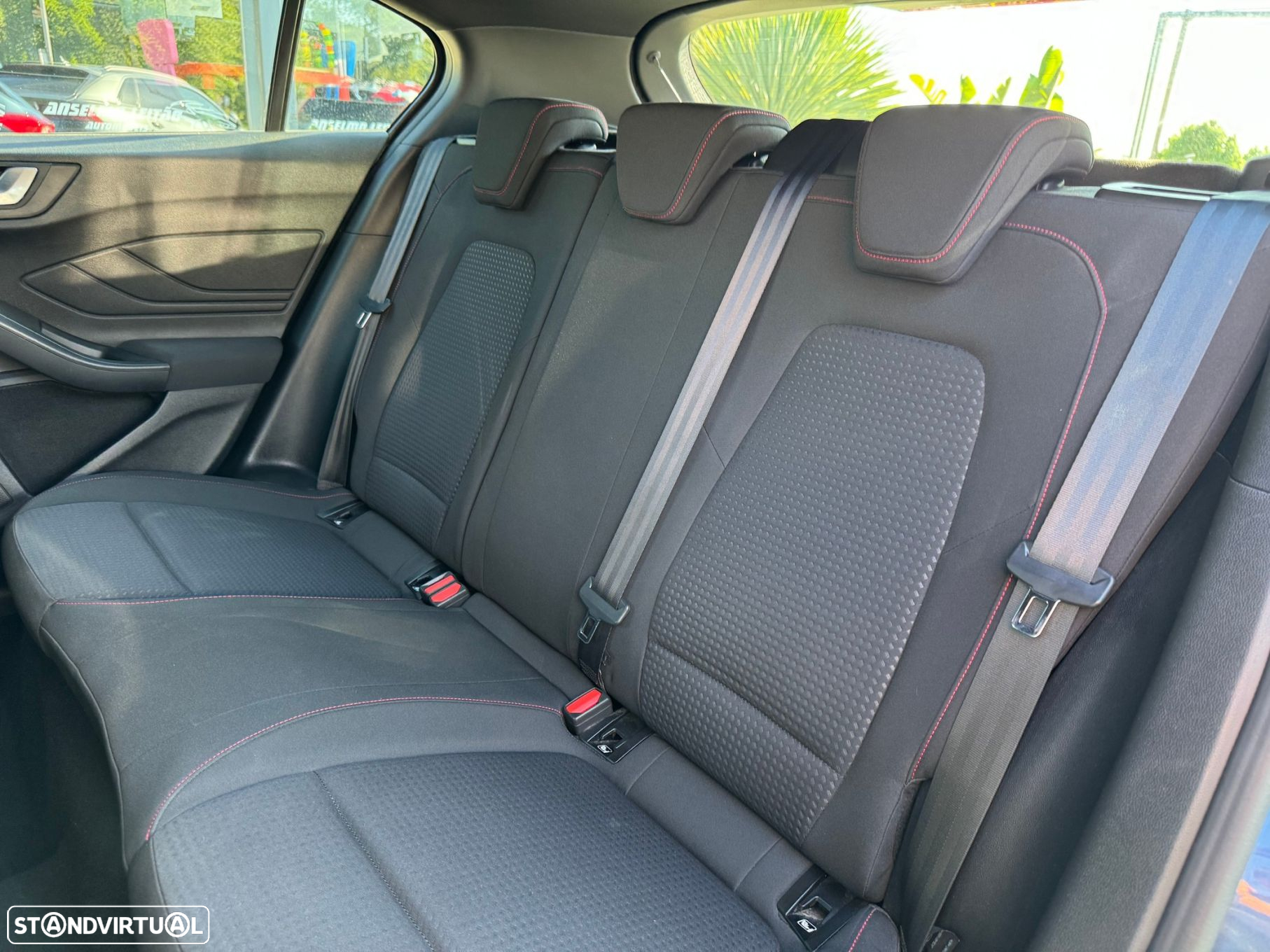 Ford Focus 1.5 TDCi EcoBlue ST-Line Aut. - 18