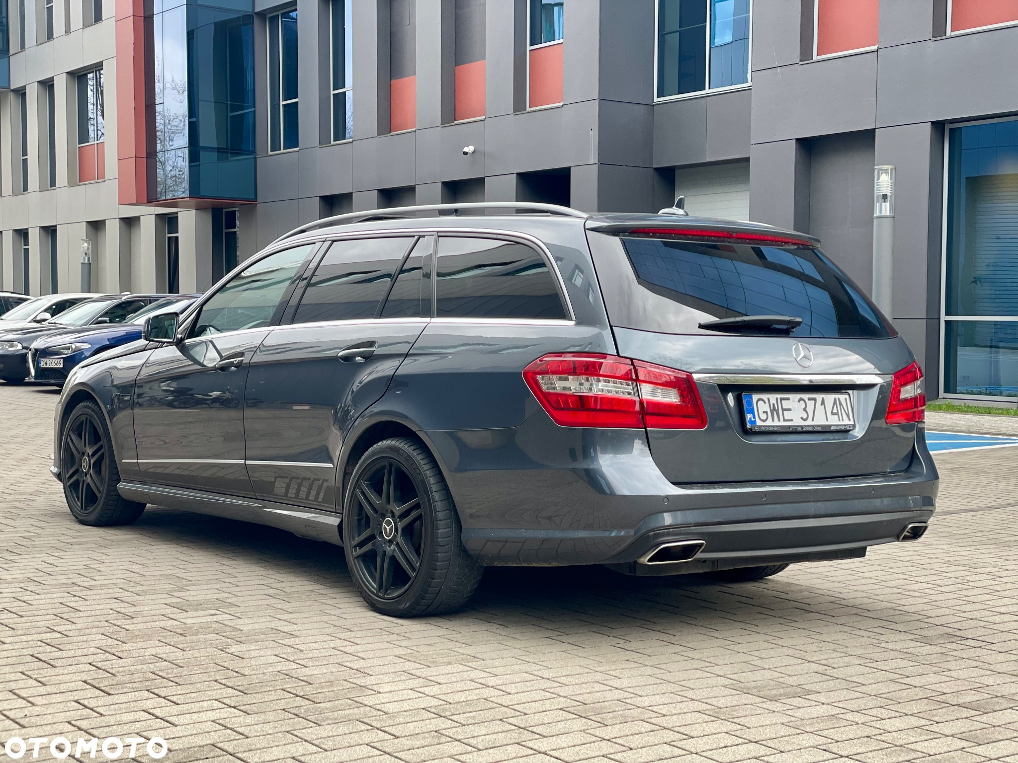 Mercedes-Benz Klasa E 500 T 4Matic 7G-TRONIC Avantgarde - 5