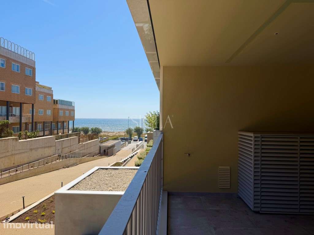 T3 em Primeira Linha de Mar - Grande imagem: 2/37