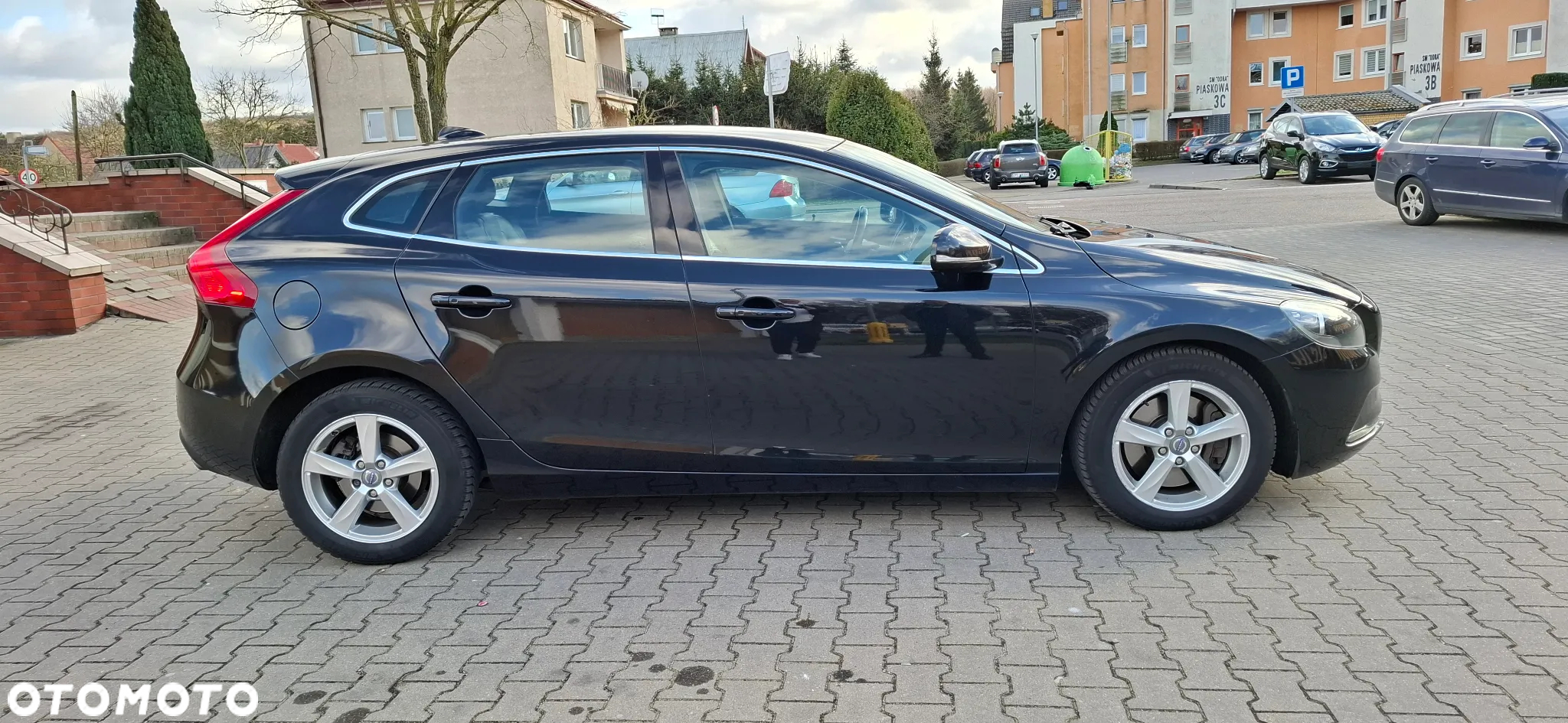 Volvo V40 D4 Drive-E R-Design Summum - 5