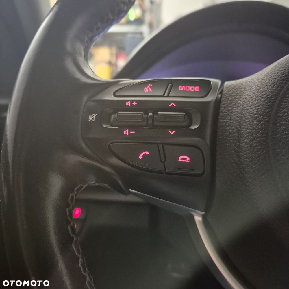 Kia Stonic - 14