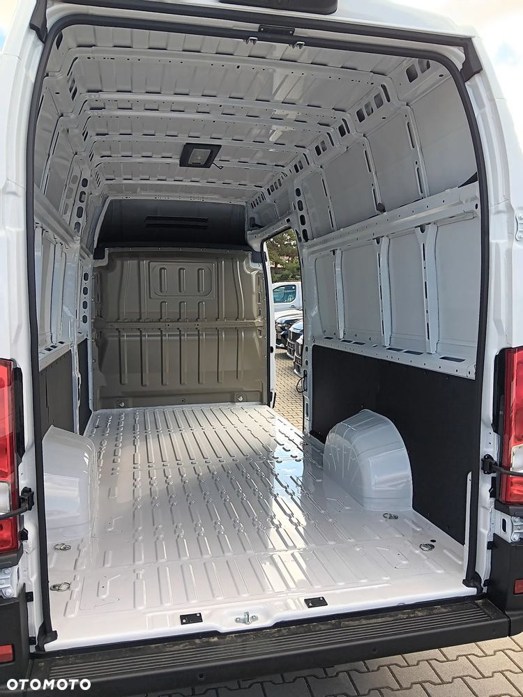 Opel Movano L4H3 2.2 180 KM - 5