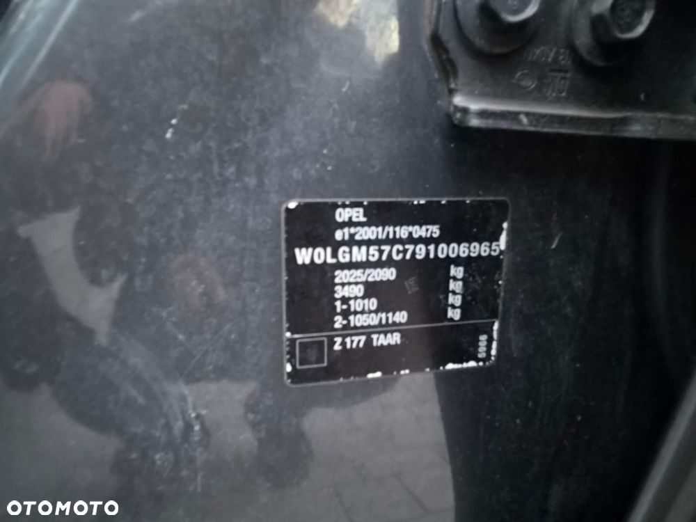 Opel Insignia 1.8 - 15