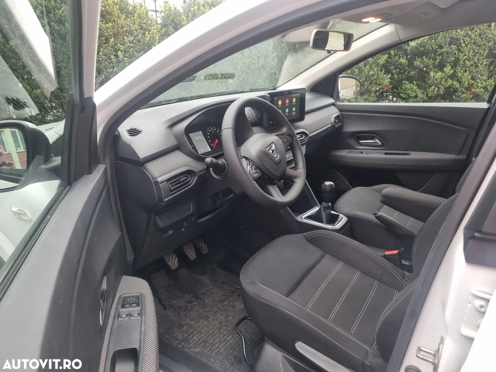 Dacia Logan TCe 90 MT6 Comfort - 6