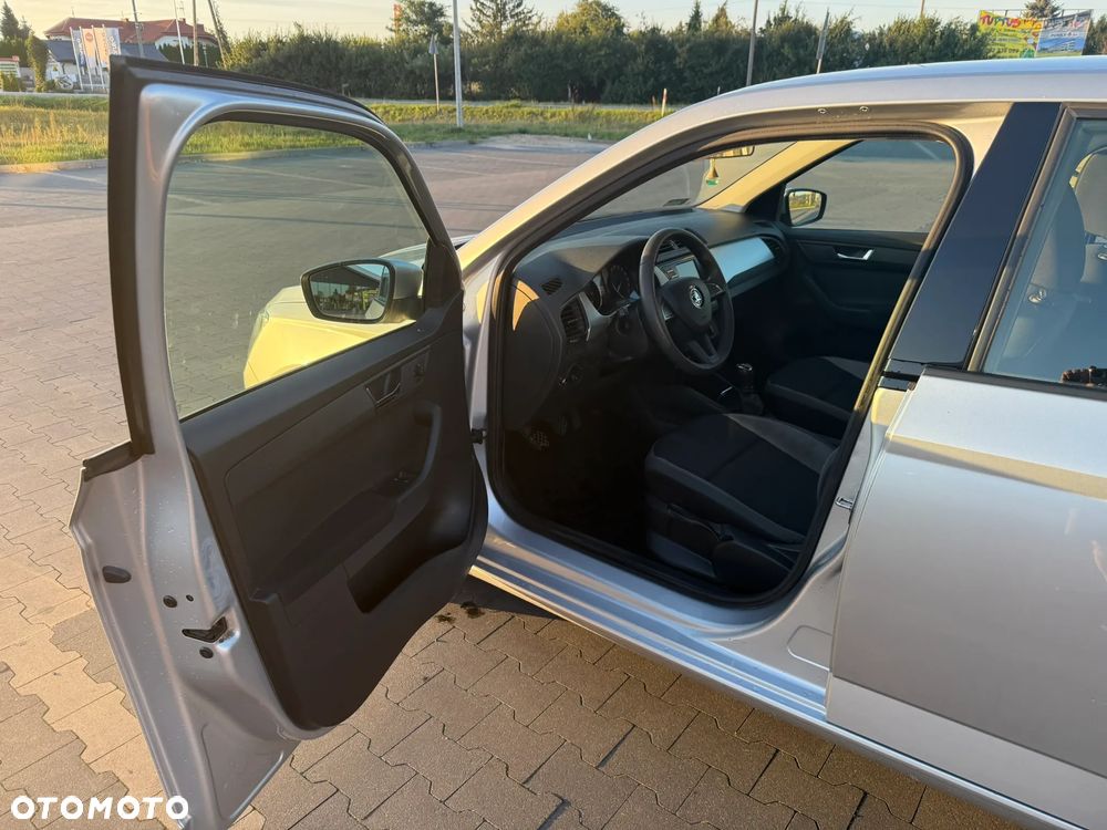 Skoda Fabia 1.0 Ambition - 24