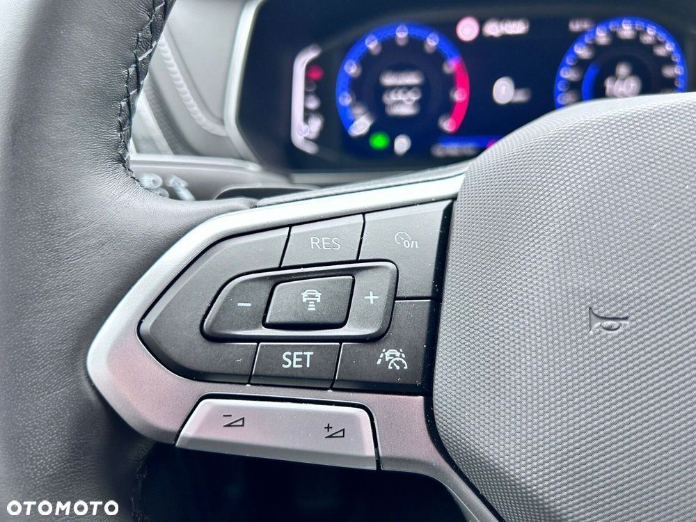 Volkswagen T-Cross - 18