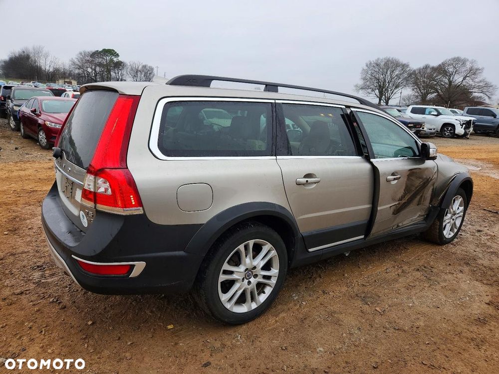 Volvo XC 70 T5 AWD Dynamic Momentum - 4