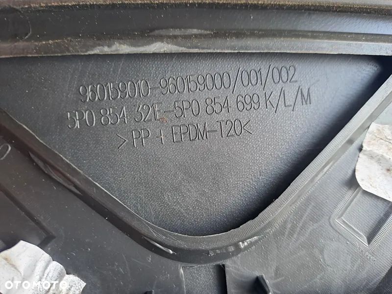 SEAT ALTEA XL 09r PODSZYBIE LISTWA MASKI 5P0854699K - 2
