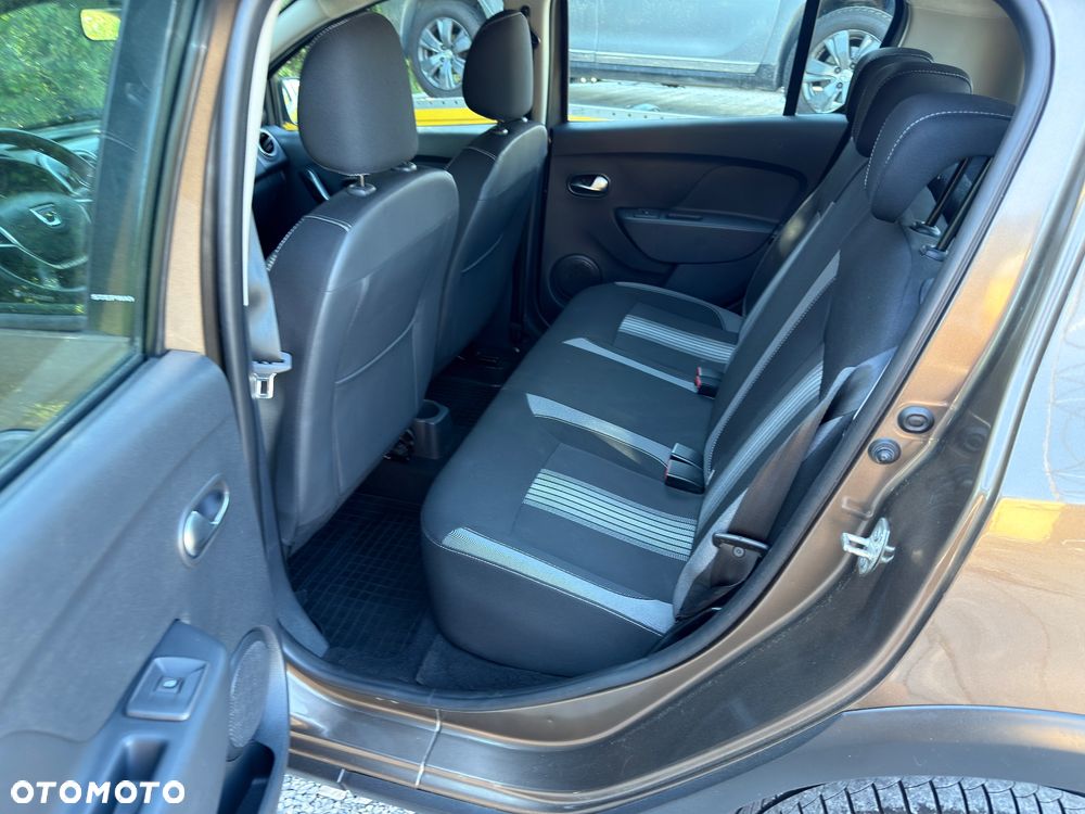 Dacia Sandero TCe 90 LIVE - 23