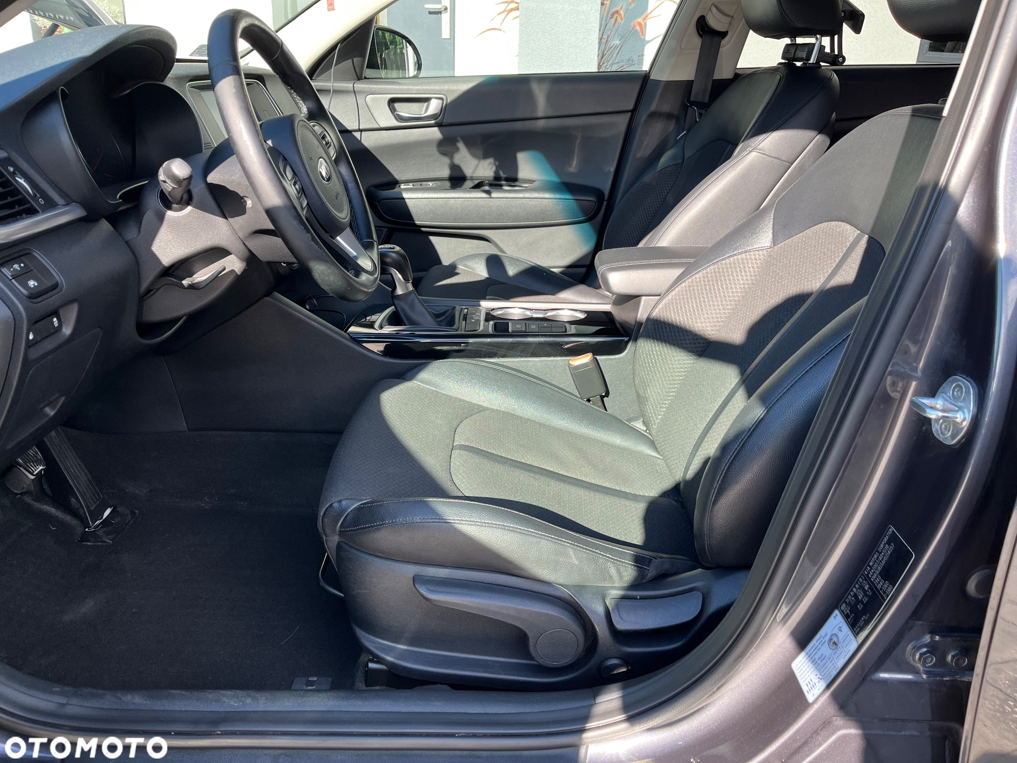 Kia Optima 1.7 CRDI L - 12