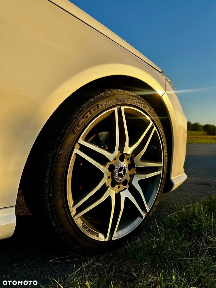 Mercedes-Benz Klasa E 350 4-Matic BlueEff - 4