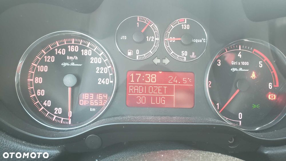 Alfa Romeo 147 - 3