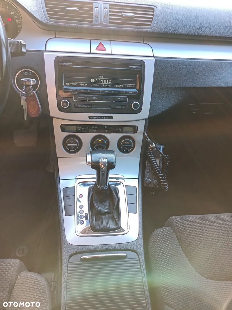 Volkswagen Passat 2.0 TDI DPF Comfortline DSG - 15