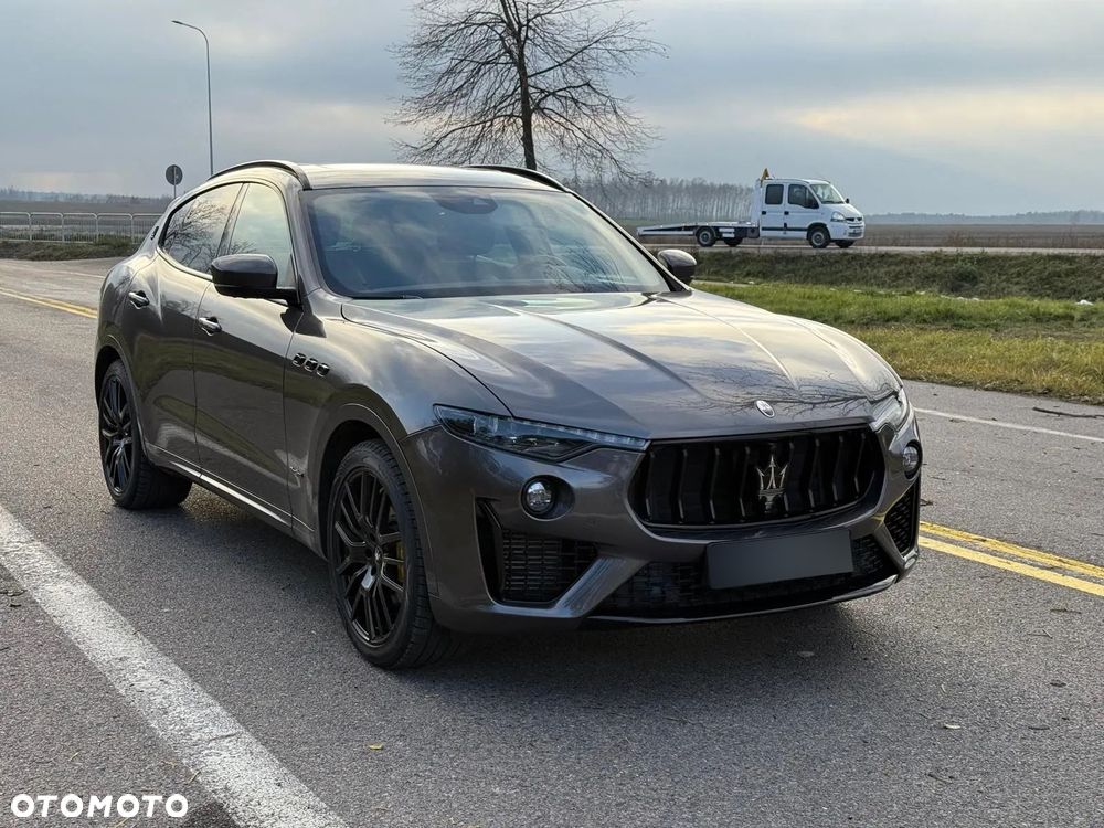 Maserati Levante - 1