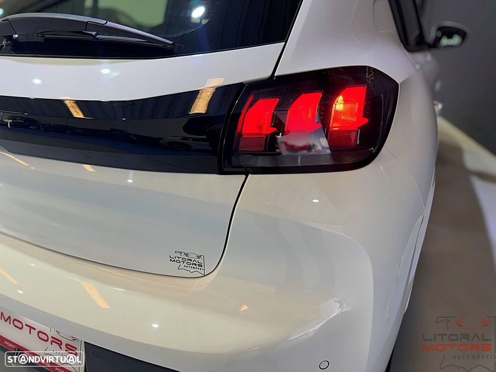 Peugeot 208 1.2 PureTech Active Pack - 11