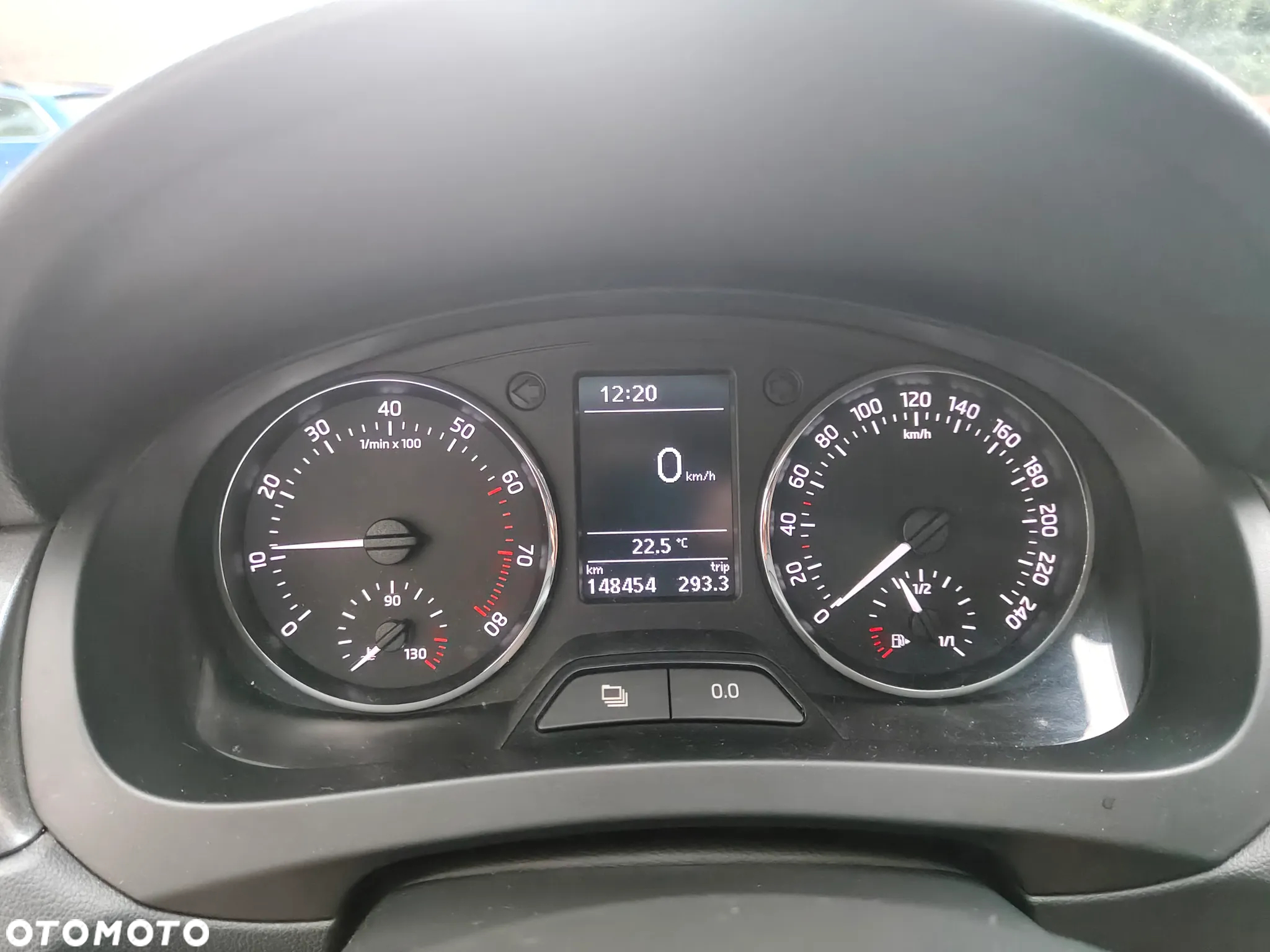Skoda RAPID 1.2 Ambition Max - 17