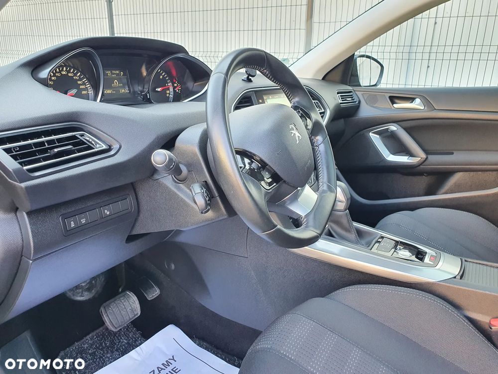 Peugeot 308 BlueHDi 180 EAT8 Stop & Start GT - 21