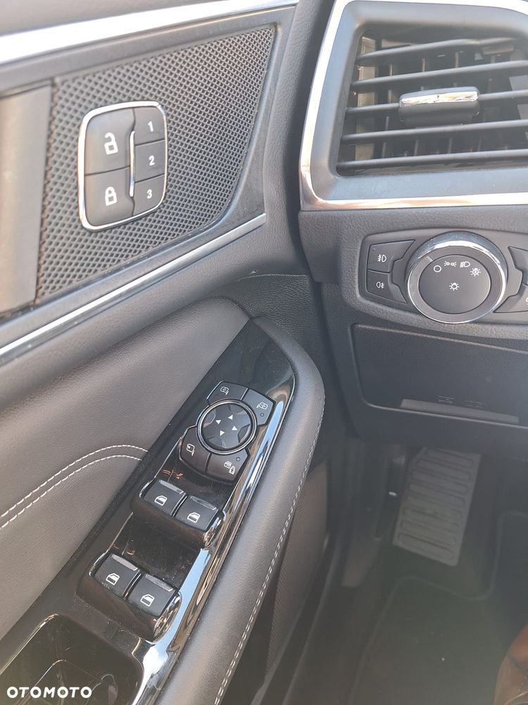Ford Galaxy 2.0 EcoBlue Titanium - 12