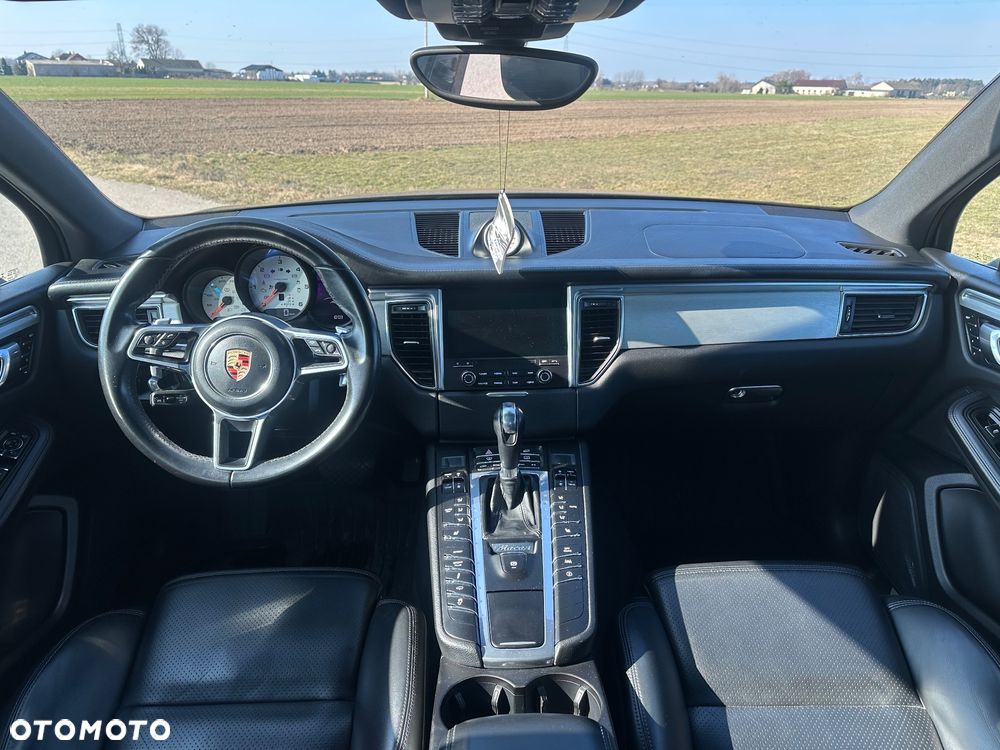 Porsche Macan - 17