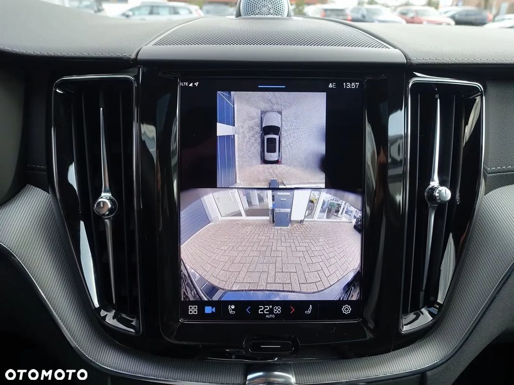 Volvo XC 60 B5 B AWD Ultra Black Edition - 17