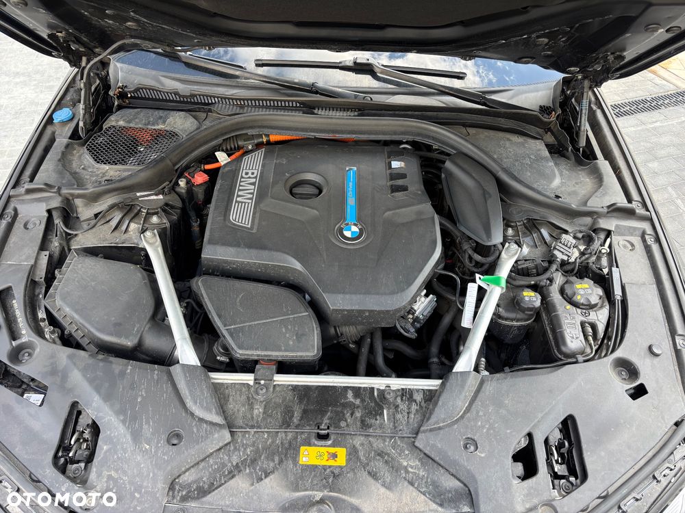 BMW Seria 5 530e iPerformance - 26