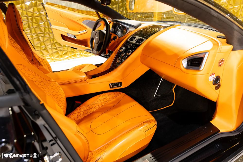 Aston Martin Vanquish Touchtronic 2 - 35