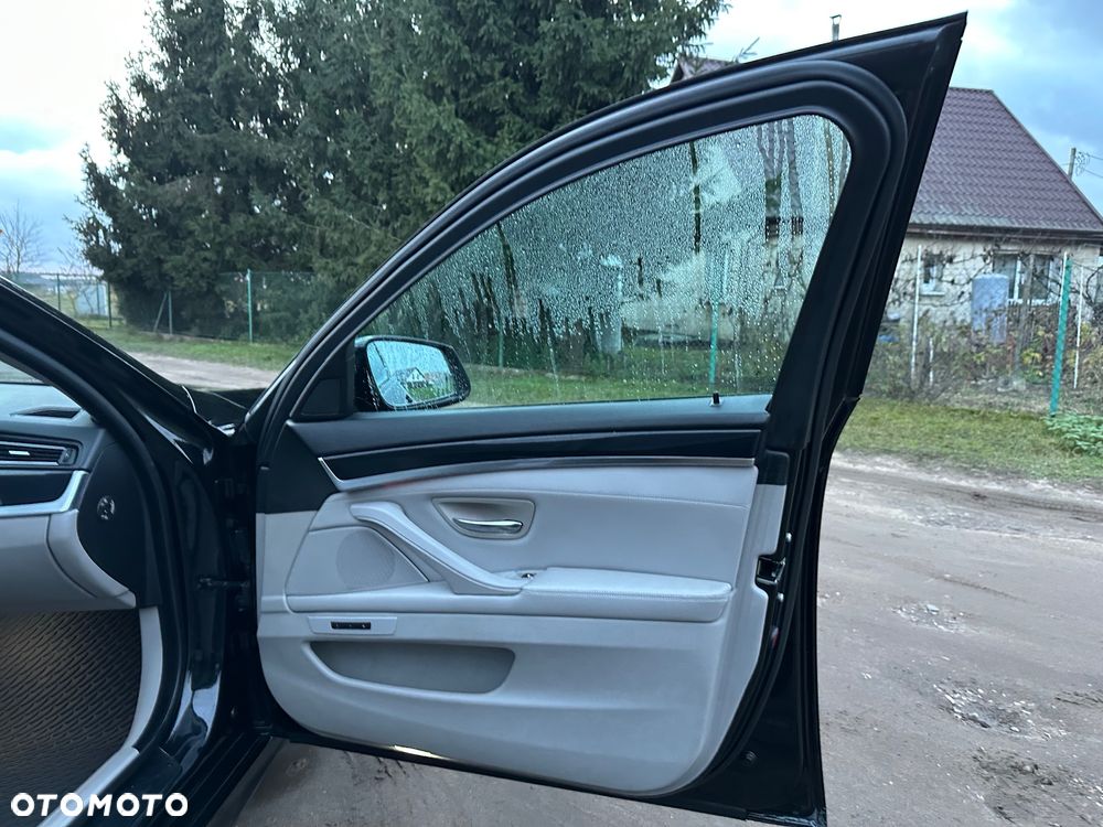 BMW Seria 5 520d Luxury Line - 20