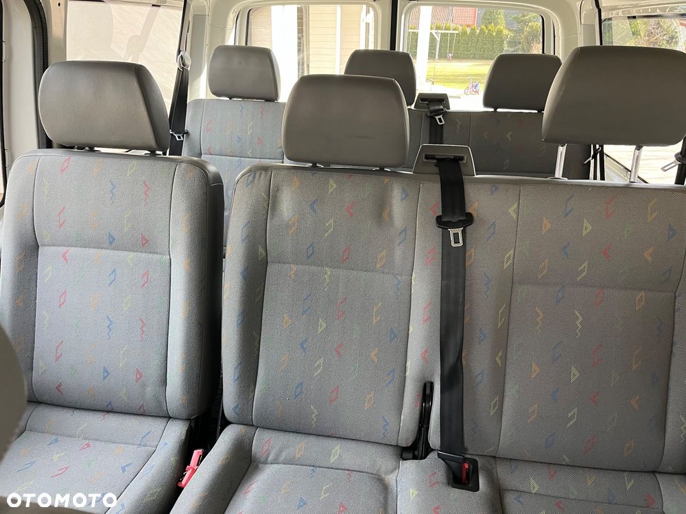 Volkswagen Transporter - 21