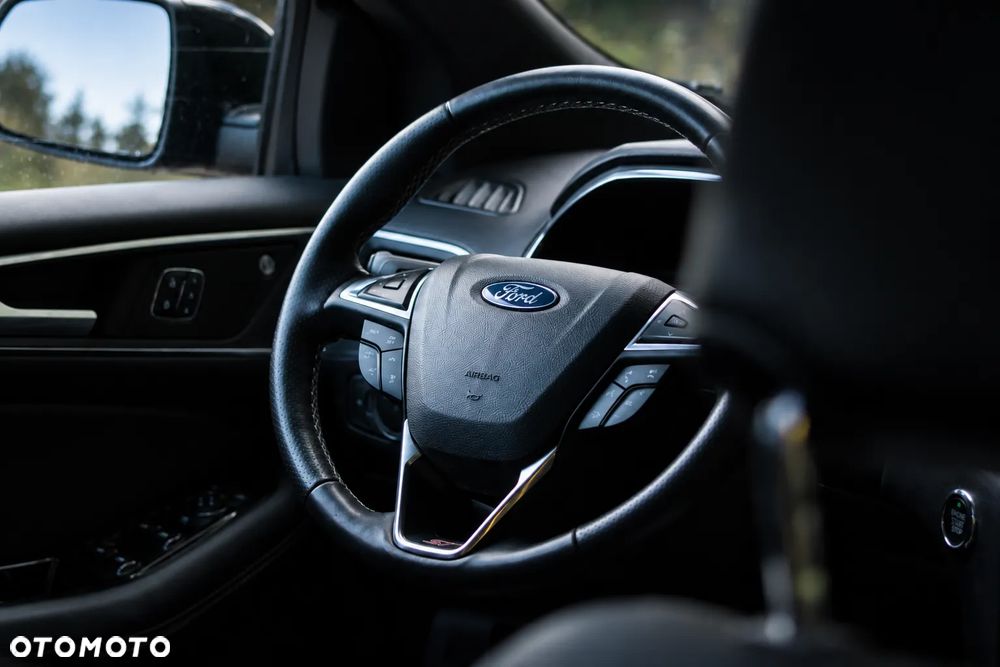 Ford Edge - 11