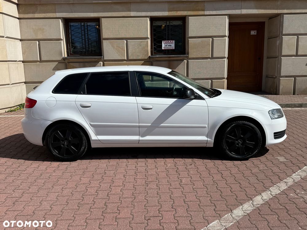 Audi A3 Sportback 1.4 TFSI Ambiente - 26