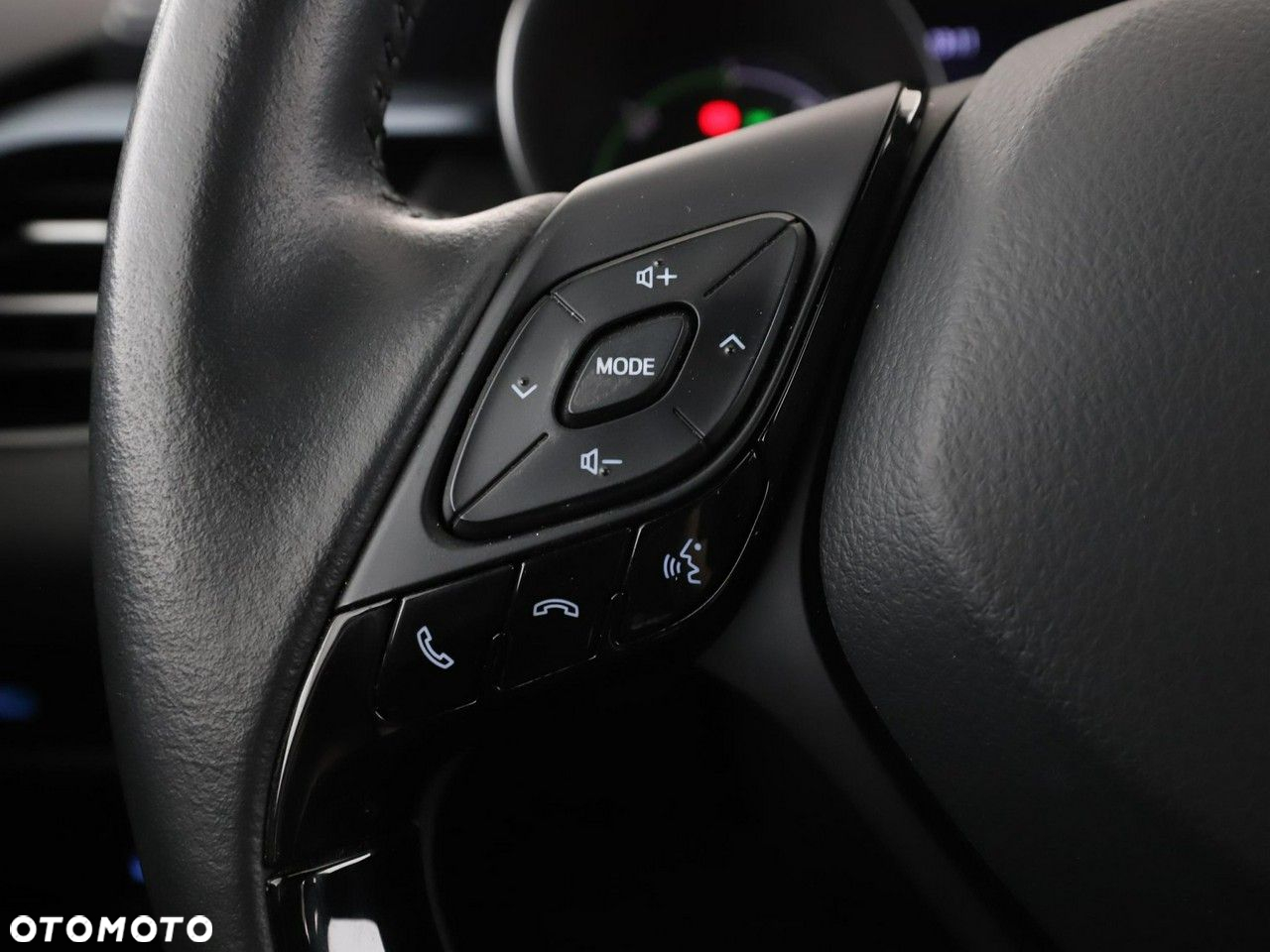 Toyota C-HR 1.8 Hybrid Business - 31