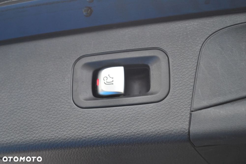 Mercedes-Benz GLC - 10