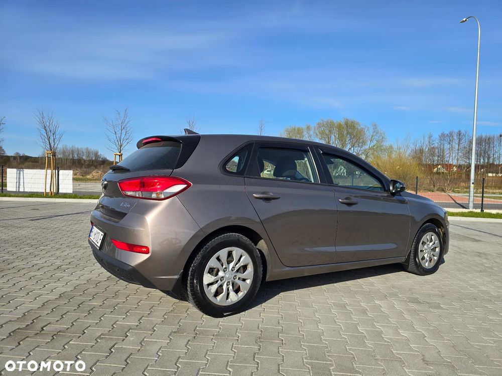 Hyundai i30 1.5 Pure - 10