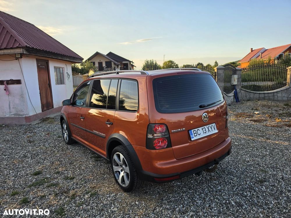Volkswagen Touran CrossTouran 1.9 TDI DPF - 9
