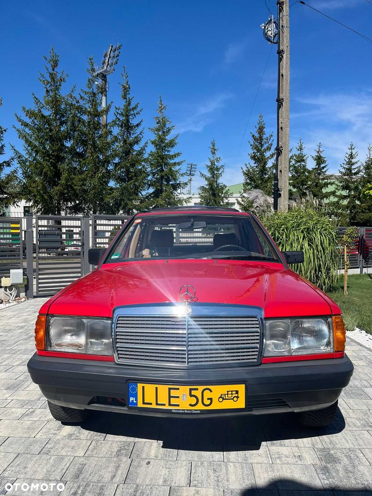 Mercedes-Benz W201 (190) - 2