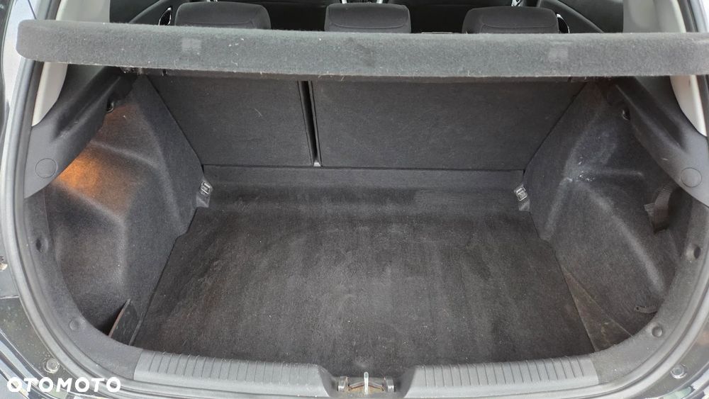 Kia Ceed 1.6 CRDi 128 Dream Team Edition - 20