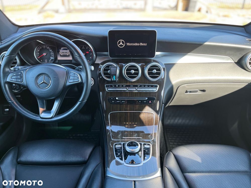 Mercedes-Benz GLC 300 4Matic 9G-TRONIC - 18