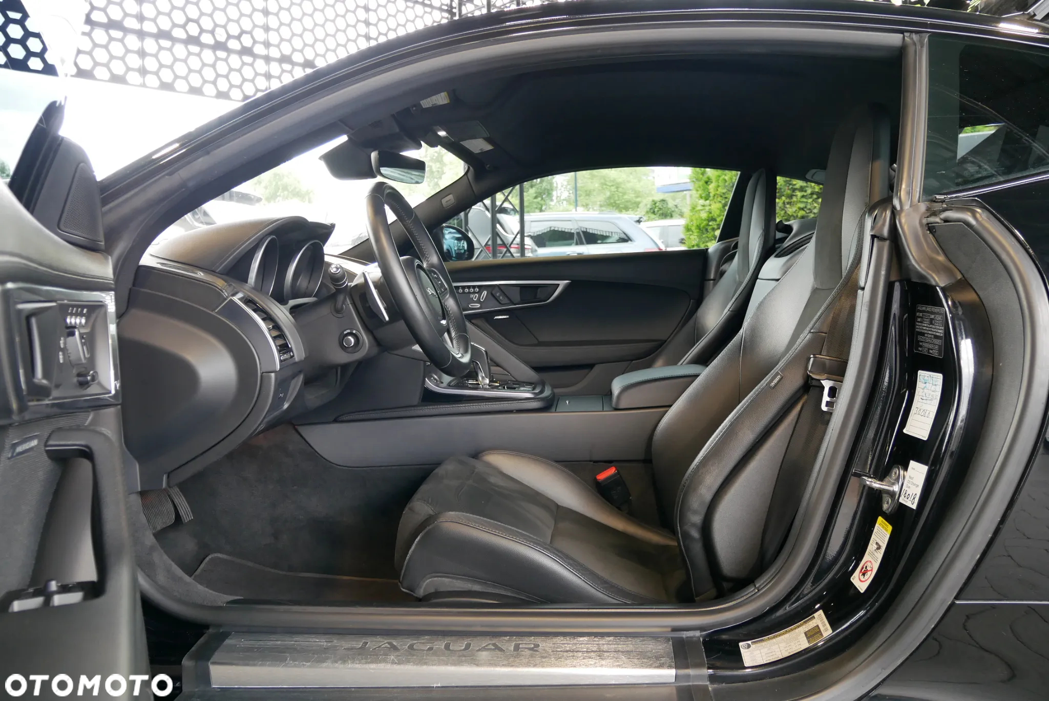 Jaguar F-Type Coupe 2.0 - 8
