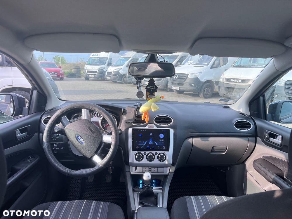 Ford Focus Trend - 15