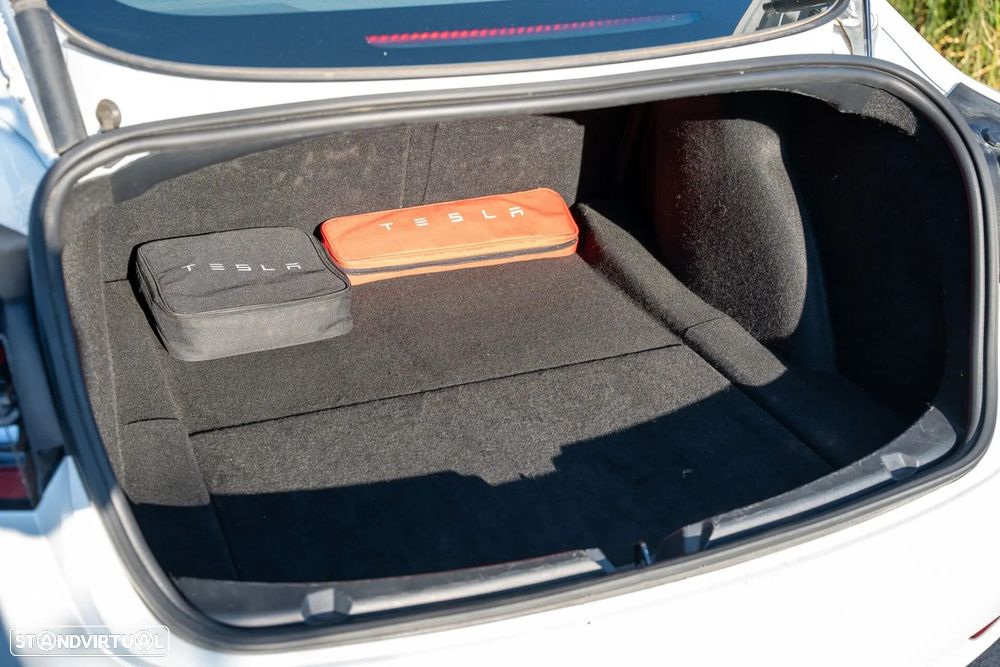 Tesla Model 3 Long Range Tração Traseira - 20
