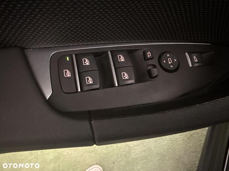 BMW X3 xDrive20i GPF - 12