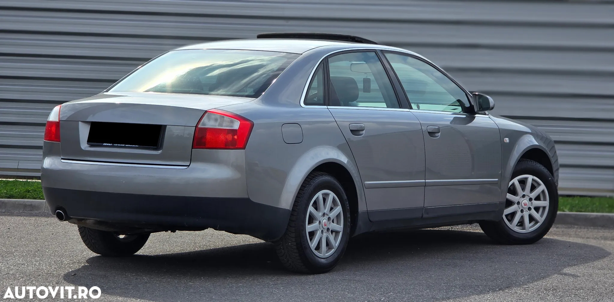 Audi A4 - 4