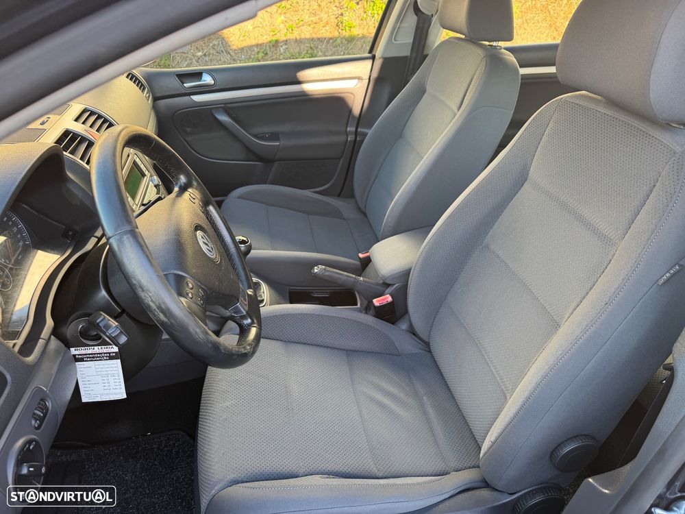 VW Golf 1.9 TDi BlueM. Confortline - 10