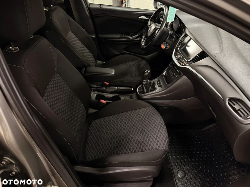 Opel Astra 1.4 T Enjoy - 17