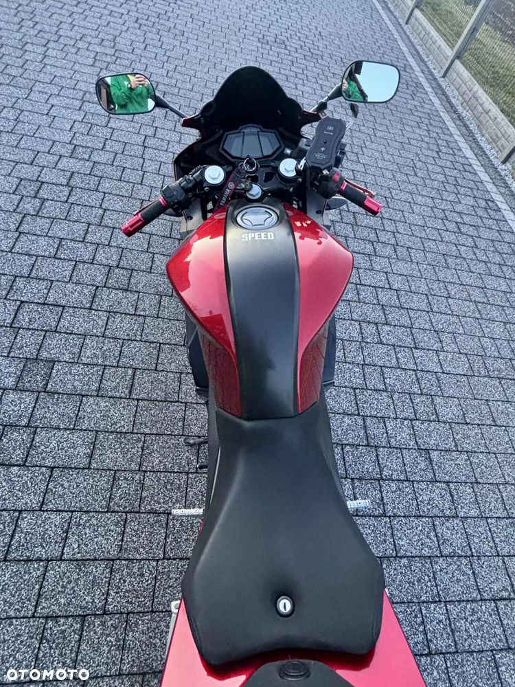 Yamaha YZF - 16