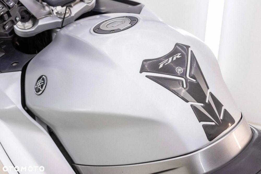 Yamaha FJR - 25