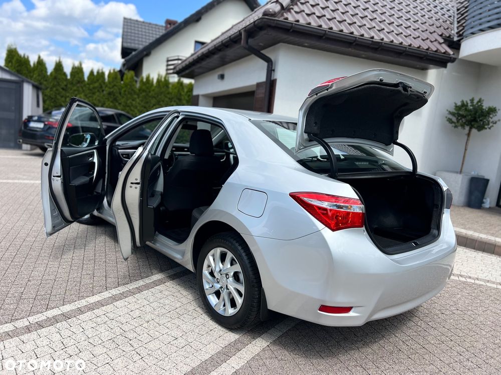 Toyota Corolla 1.6 Premium - 29